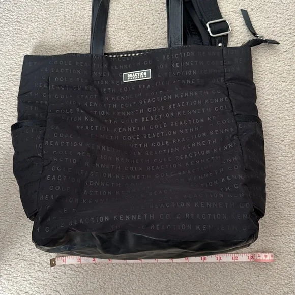 Kenneth Cole Reaction Bag - Picture 6 of 9